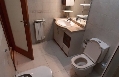 Portela Apartment | 4 Large Rooms and big Beds With a View to Nature Braga
