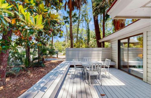 Oceanside House | 4 Laughing Gull