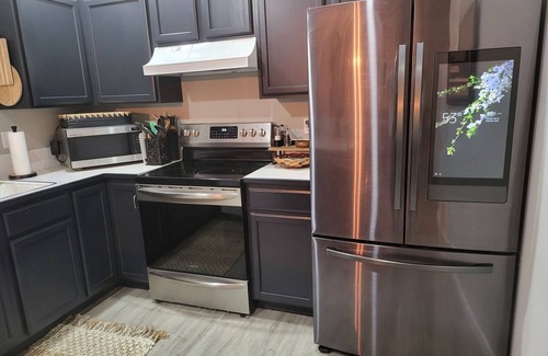 Nevada - Lidgerwood House | 4 level remodeled, great location! New Deck, New Floors, new Everything, AC