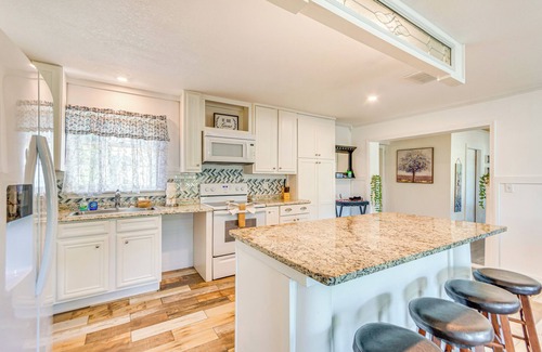 Ocean City House | 4 Mi to Beach: Spacious Fort Walton Beach Retreat!