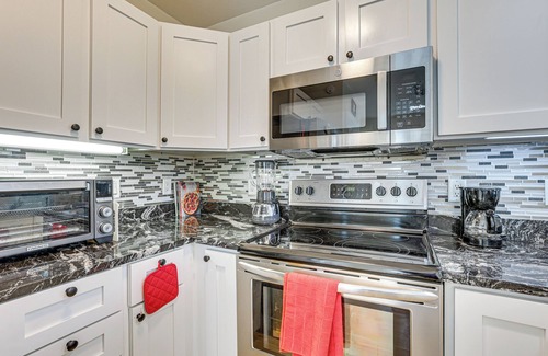 Saint Simons Island House | 4 Mi to Beaches: St Simons Island Escape w/Patio!