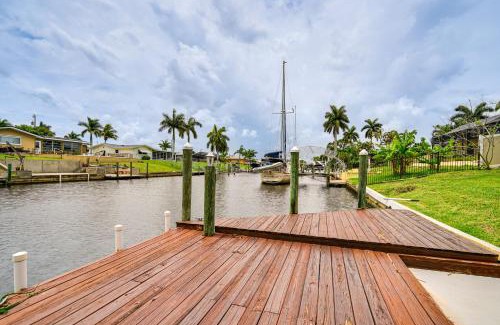 Caloosahatchee House | 4 Mi to Beach with Boat Dock Cape Coral Retreat