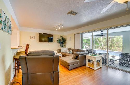 Caloosahatchee House | 4 Mi to Beach with Boat Dock Cape Coral Retreat