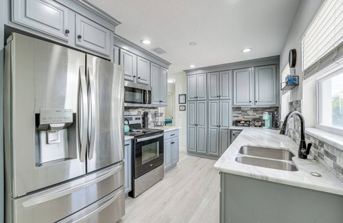 Seminole House | 4 Mi to Beaches: Seminole Charmer w/Outdoor Oasis