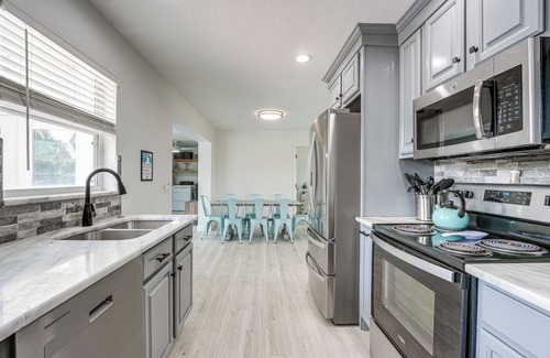 Seminole House | 4 Mi to Beaches: Seminole Charmer w/Outdoor Oasis