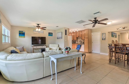 South Bradenton House | 4 Mi to Dtwn: Home w/Pool & BBQ in Bradenton