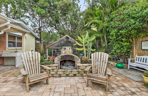 South Bradenton House | 4 Mi to Dtwn: Home w/Pool & BBQ in Bradenton