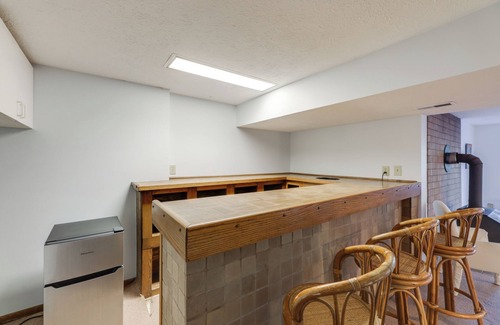 Loveland House | 4 Mi to Dtwn Loveland: Private Retreat w/Decks