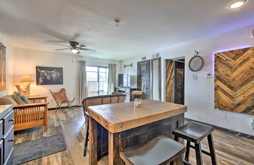 Fort Worth Apartment | 4 Mi to Dtwn: Rustic Fort Worth Apt
