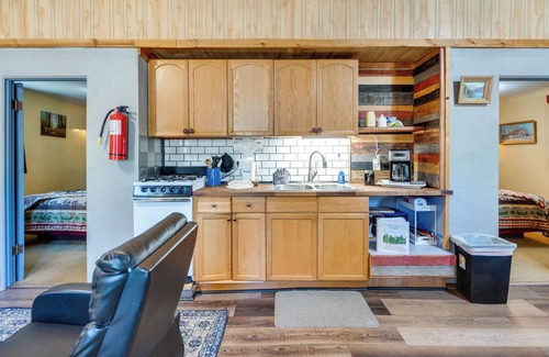Drake Cabin | 4 Mi to Estes Park: Riverfront Cabin w/Hot Tub!