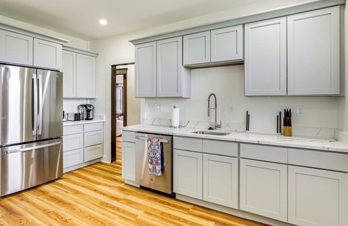 Fields Corner West Apartment | 4 Mi to Fenway Park: Pet-Friendly Dorchester Apt!