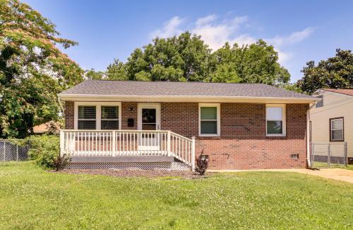 Newport News House | 4 Mi to Hampton Coliseum Home with Yard!