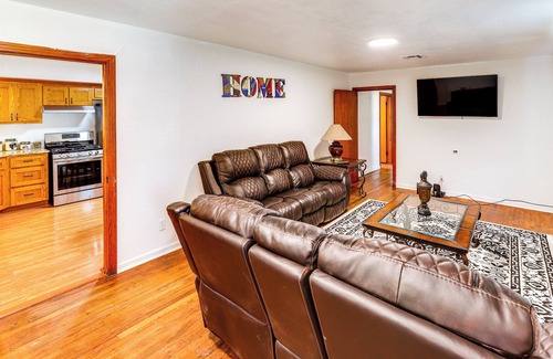 Waco House | 4 Mi to Magnolia Market: Family-Friendly Waco Home