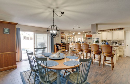 Port Charlotte - Charlotte Harbor House | 4 Mi to Port Charlotte Beach Park: Gem w/Pool