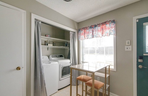 Ellendale House | 4 Mi to Shelby Farms Park: Memphis Home w/Patio!