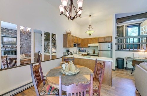 Hensonville House | 4 Mi to Windham Mountain: Ski Getaway!