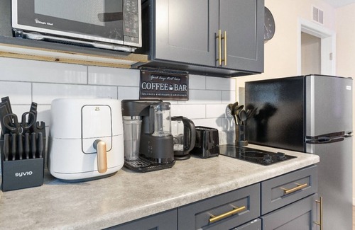 East Tampa Apartment | 4 Miles From Downtown Tampa C