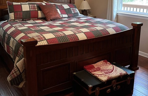 Penrose Cabin | 4 miles from Dupont State Park! Mountain Cabin with Scenic Views ❤