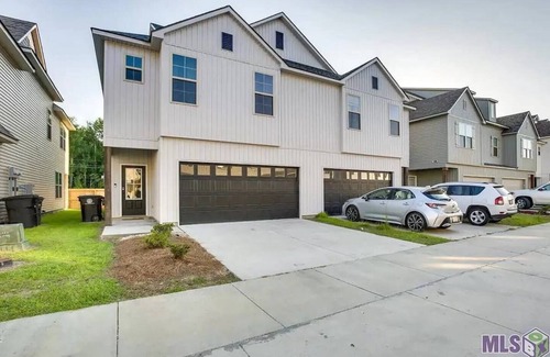 Highlands - Perkins House | 4 miles from LSU - Luxurious, Comfortable 3b/2.5bann
