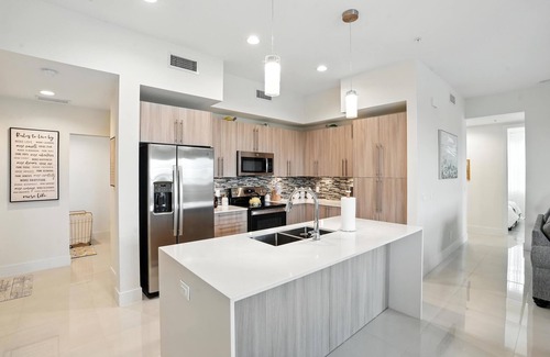 Beachwalk Isles Condo | 4 Miles to Fort Myers Beach and Margaritaville