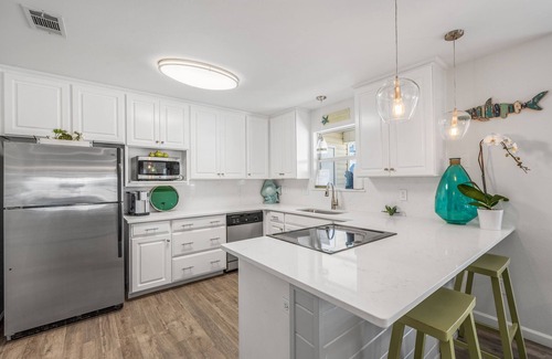 Clipper Cove House | 4 min to Beach - Next to Pool - Great Outdoor Living Area.