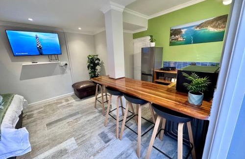 Knysna Central Apartment | 4 on Meerenbosch's Boma unit