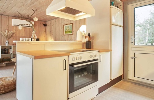 Sømarken House | 4 person holiday home in Aakirkeby-By Traum