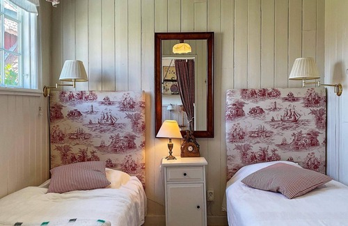 Ellos House | 4 person holiday home in ELLÖS