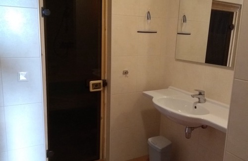 Ediger House | 4 person luxury holiday home on the Moselle with Sauna last minute Deal