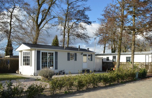 Elburg House | 4-person mobile home on Lake Veluwe on a 5 * campsite in Elburg