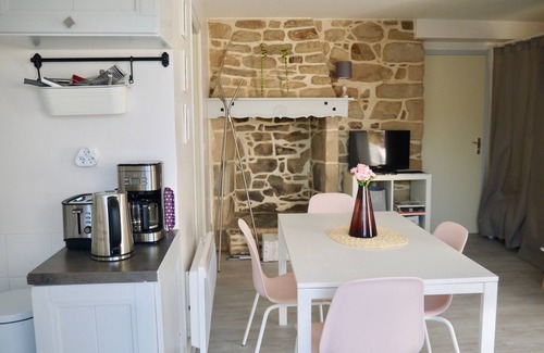 Arzon Apartment | 4-PERSON STUDIO WITH TERRACE AND LARGE GARDEN