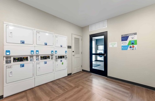 Asheville House | 4 Pet-Friendly Rooms with All the Comforts of Home - Perfect for Extended Stays