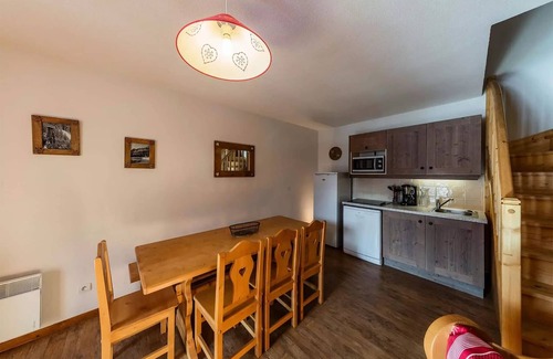 Abries Apartment | 4-room duplex apartment sleeps 10