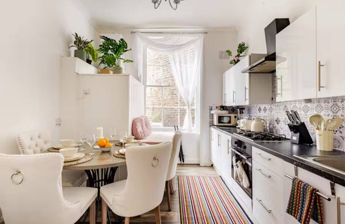 Kings Cross St. Pancras Apartment | 4 rooms in Central London -King's Cross