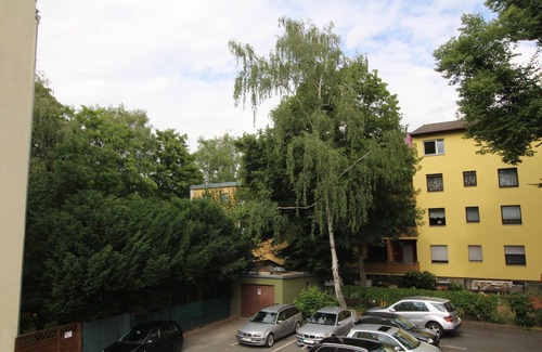 Tempelhof-Schoeneberg Apartment | 4 rooms, up to 12 persons, luxurious furnishings, "gentian"