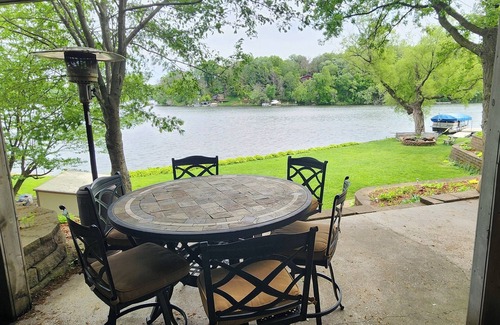Wabasha County House | 4 Seasons of Family Fun on Lake Zumbro! Beautiful lakeside retreat.