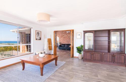 Forster House | 4 Seaview Street Extended
