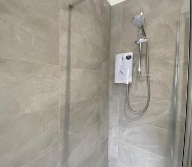 Paisley Apartment | 4 Smithhills Central 2 bed sleeps 4