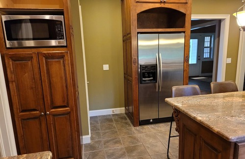 Guntersville House | 4. Spacious historic home in Lake Guntersville