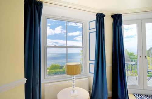Lyme Regis Cottage | 4 ST MICHAELS HOUSE, romantic, country holiday cottage in Lyme Regis