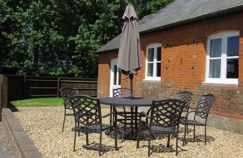 Marlborough Cottage | 4 Star holiday cottage on farm near Marlborough, Stonehenge and Avebury