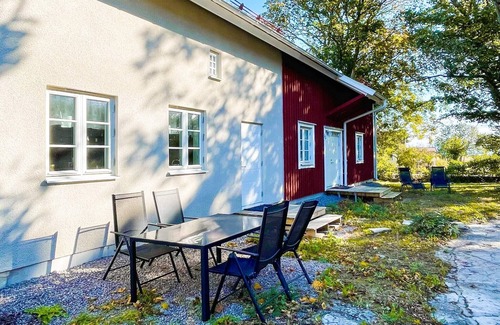 Sodra Kvinneby House | 4 star holiday home in MÖRBYLÅNGA