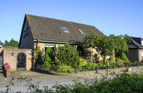 Emmerich Apartment | 4-star vacation apartment "Sonnenseite" between Emmerich and Rees on the Lower Rhine