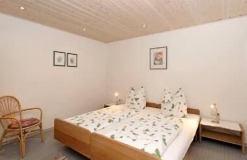 Ebersdorf Apartment | 4-Sterne Ferienwohnung mit eigener Terrasse und Pool