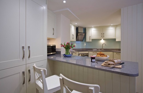 Salcombe Cottage | 4 THE SALCOMBE, family friendly, with pool in Salcombe