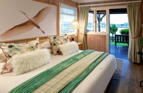 Old Place Apartment | 4 TIDES Knysna River Club by First Private Stays
