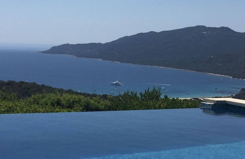 Serra-di-Ferro Apartment | 4- to 5-person apartment with shared pool access, sea view, South Corsica