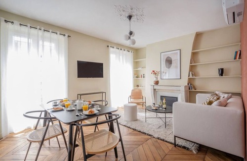 Faubourg-du-Roule Apartment | 4.two Bedrooms#champs Elysées#arc de Triomphe#ac