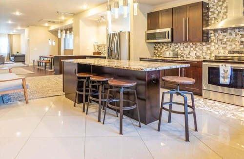 Central West End House | 4-Unit Building | Sleeping for 34/ABODEbucks