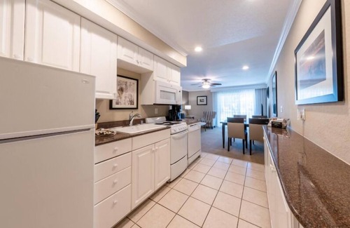 Carlsbad Village Hotel | 4 Units | Kitchen | Pool | Free Parking | Steps from Carlsbad Beach
